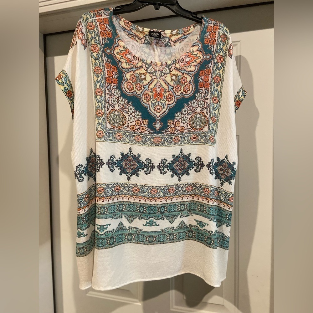 Bobeau~Bright~Multi-Color~Bohemian Print~Scoop Neck~Cap Sleeve~Tunic Top~Size 1X